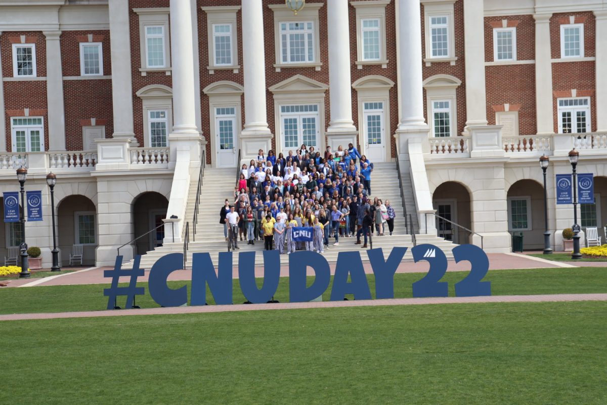 Students gather on steps of CNH at the end of
the CNU Day 2022 celebration taken by
Savannah Dunn