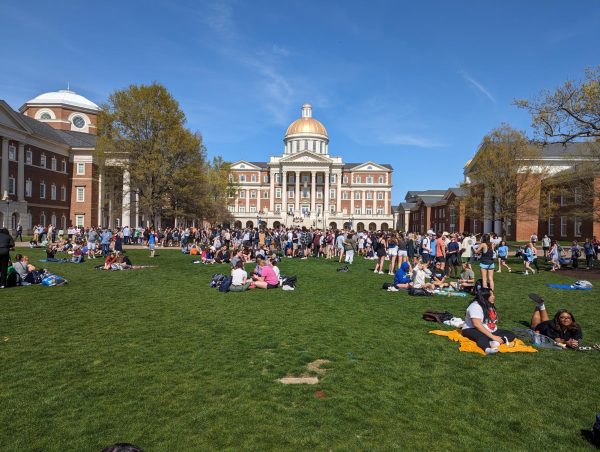 Students gathered on The Great Lawn on Monday, April 8 for the partial eclipse, photo by Evelyn Davidson