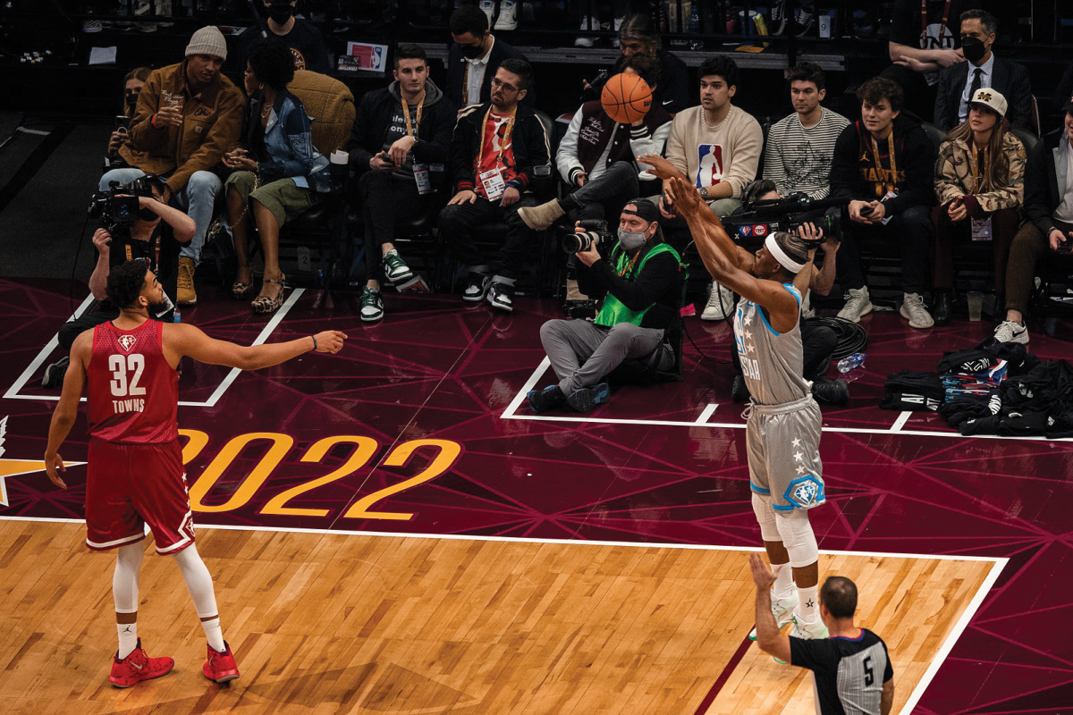 Jimmy Butler shoots a three-point shot
during the 2022 NBA All-Star Game.
Jimmy Butler by Erik Drost is licensed
under the CC By Attribution 2.0 Generic