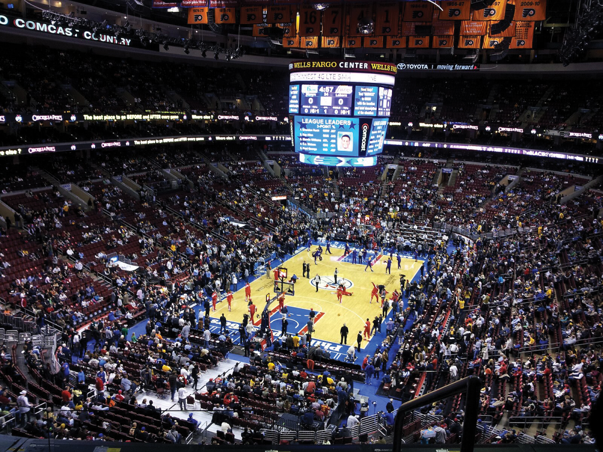 Wells Fargo Center prior to a Philadelphia
76ers vs Los Angeles Lakers game during the
2011-2012 NBA season. Wells Fargo Center
by Dphilmore is licensed under the CC BY-SA
3.0 Unported Deed.